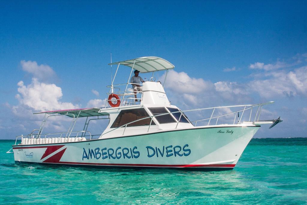 Ambergris Divers Resort Сан-Педро Екстер'єр фото